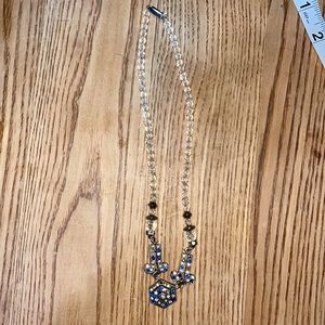Beautiful sparkly necklace, 17” length